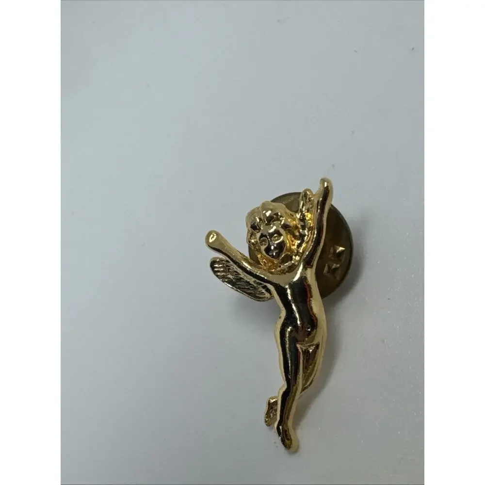 Cherub Angel Praising Gold Tone Vintage Lapel Pin
